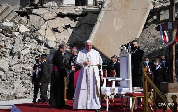  Как жестоко : Папа Римский приехал в Мосул