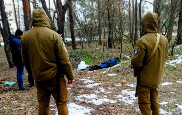 Второй раз за месяц: в столичном парке обнаружили труп женщины