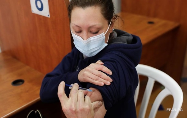 Радуцкий назвал причины медленной COVID-вакцинации