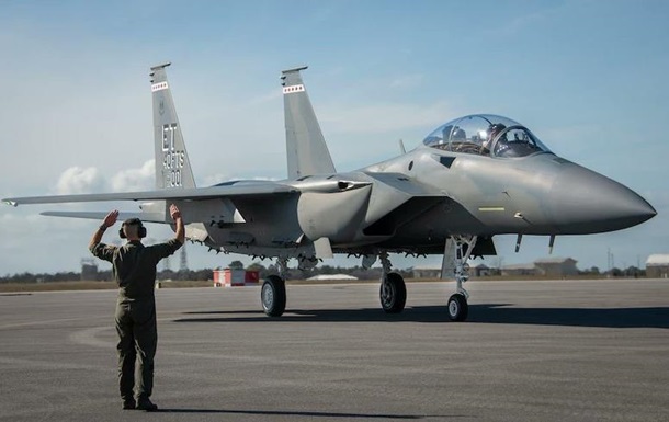 У США випробовують новий винищувач F-15EX