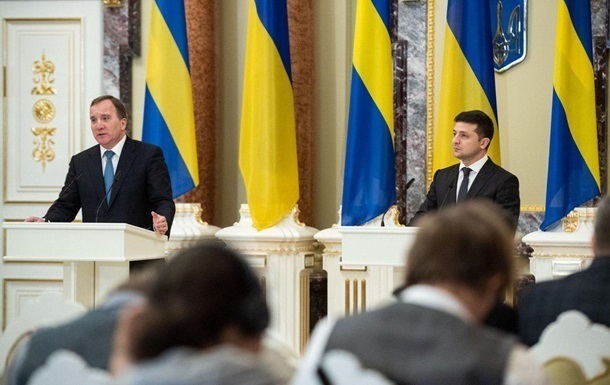 Зеленский и премьер Швеции обсудили сотрудничество