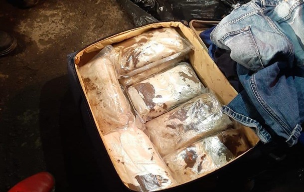 У Харкові затримали наркоторговців з 20 кг амфетаміну