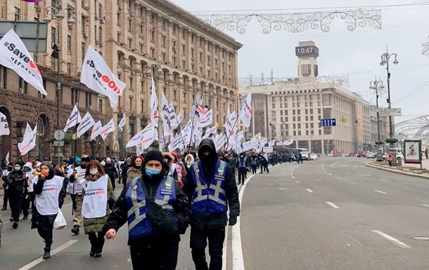 Кабмин обещает помощь бизнесу из-за локдауна