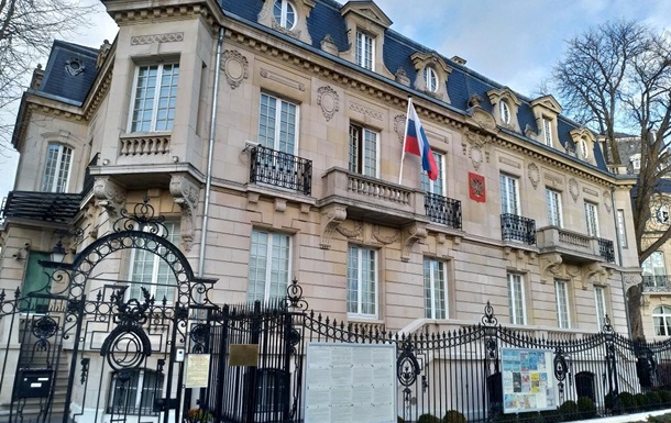 У Франції співробітник консульства торгував вкраденими велосипедами