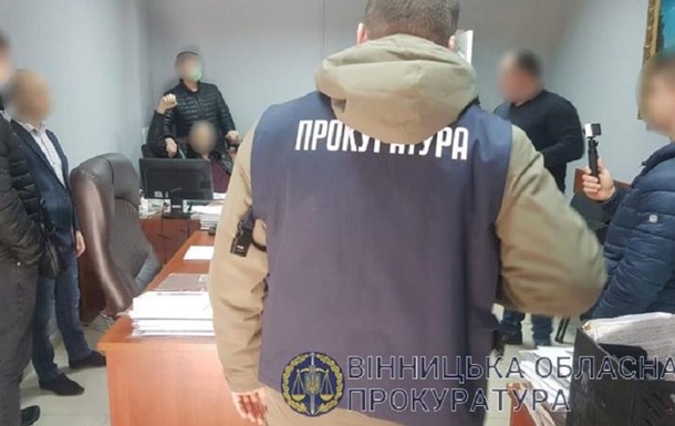 На Вінниччині адвокат за $15 тисяч обіцяв підзахисному м яке покарання