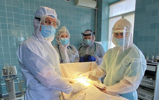 В Івано-Франківську врятували немовля з коронавірусом