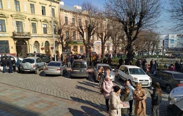 В Черновцах бизнесу частично пошли на уступки из-за карантинных протестов 