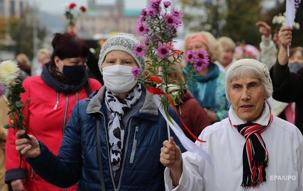 На українців чекає кілька етапів підвищення пенсій