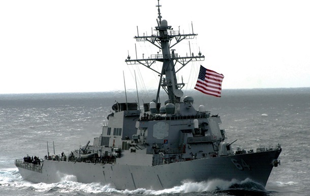 США направили два военных корабля в Черное море