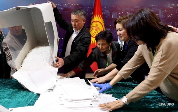 У Киргизстані нову Конституцію підтримали майже 80% виборців