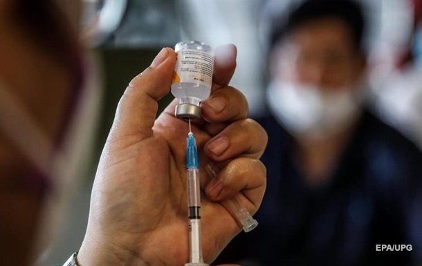 Китайская COVID-вакцина Sinovac прошла лабораторный контроль в Украине