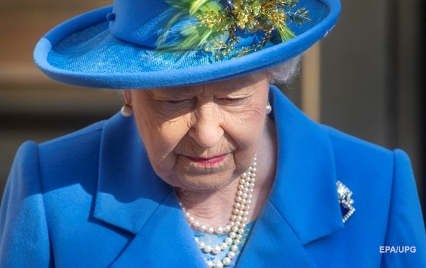 Єлизавета II повернулася до королівських обов язків