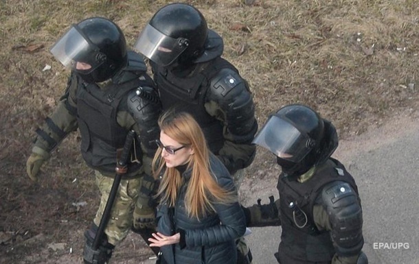 В Беларуси на протестующих заведено более трех тысяч уголовных дел