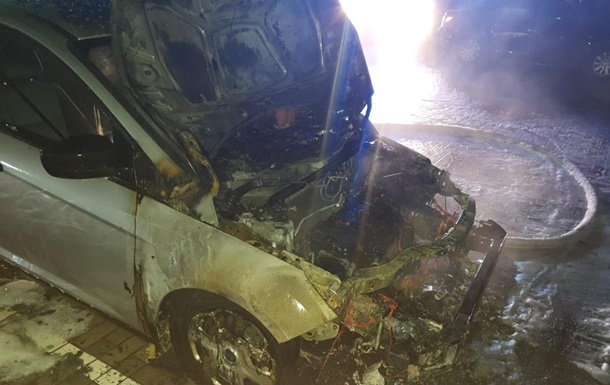 Під Луцьком спалили авто журналіста