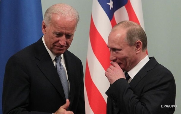 У Москві відповіли на пропозицію про зустріч Путіна і Байдена