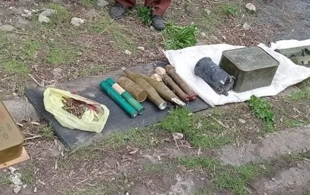 Под Лисичанском обнаружили арсенал оружия