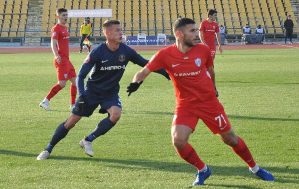 Дніпро-1 розгромило Минай, тричі забивши в першому таймі