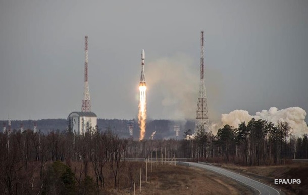 Росія вивела на орбіту 36 супутників OneWeb