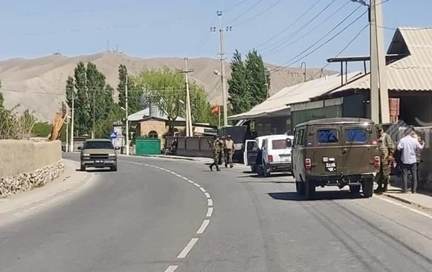 В Кыргызстане заявили о гибели 13 человек при конфликте на границе