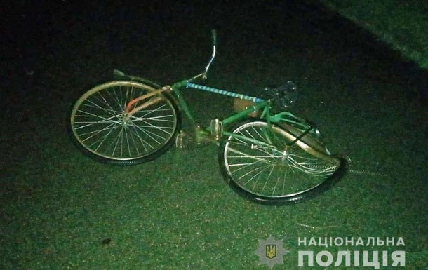 Водій-іноземець збив велосипедисток і намагався втекти з України