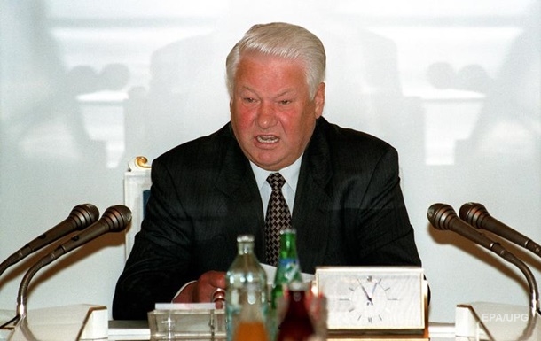Соратник Ельцина рассказал об отказе от сделки с Украиной по Крыму
