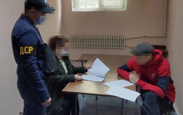 В СИЗО Харькова арестованный организовал поставку и сбыт наркотиков