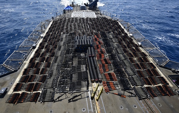 ВМС США затримали судно з російською зброєю