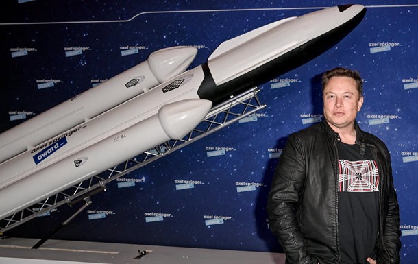 SpaceX запустить на Місяць супутник за контрактом з Dogecoin