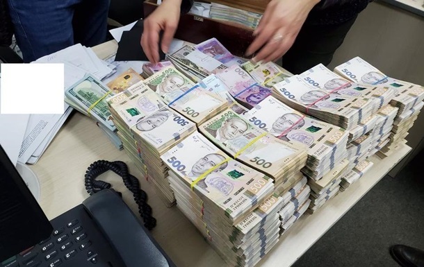 Налоговая назвала число миллионеров в Украине