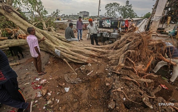 В Індії циклон Тауктае забрав вже понад сотню життів