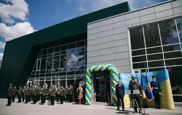 Під Києвом відкрили масштабний спорткомплекс для військовослужбовців НГУ