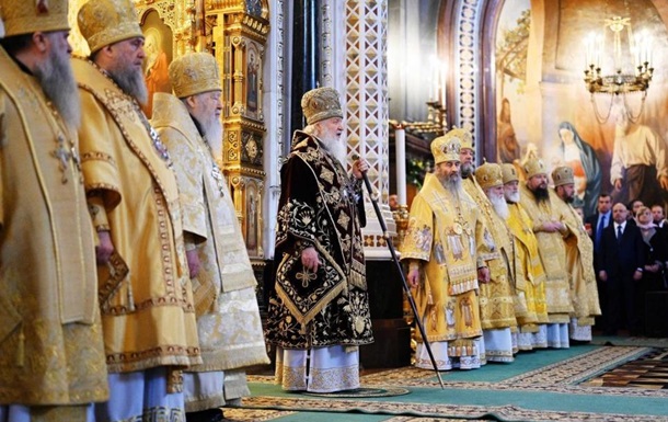 Єпископи УПЦ МП моляться за Путіна і армію РФ