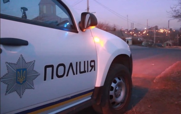 В сети появилось видео с  кладбища  полицейских машин в Днепре
