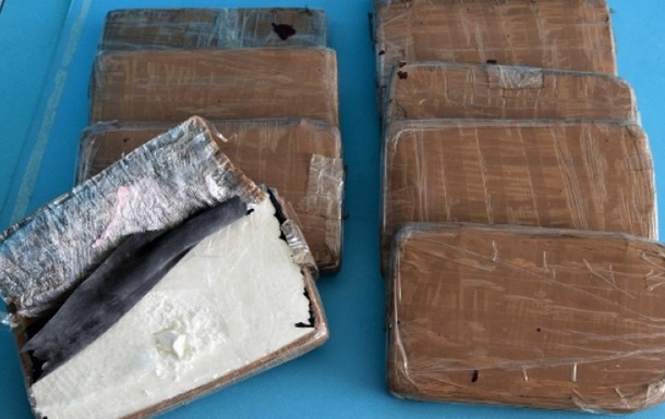 У Німеччині викинули в сміття 4,5 кг кокаїну