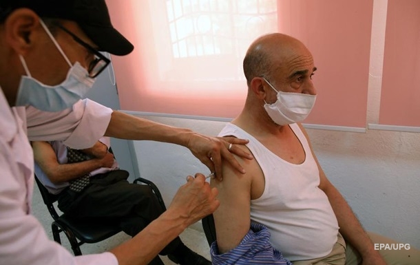 В Украину доставят новую партию вакцин Pfizer
