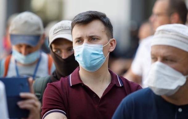 Вчені очікують подальший спад COVID-19 в Україні