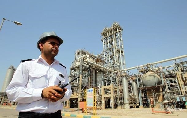 В Ірані заперечують експорт нафти в США