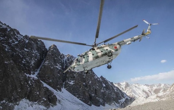 У Киргизстані впав вертоліт зі спецназом, 13 постраждалих