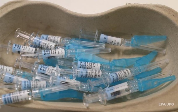 Україна отримала нову партію COVID-вакцини Pfizer