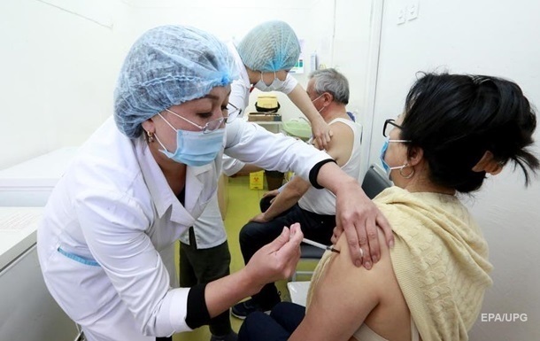 В Україні на вихідних вакцинуватимуть в 51 центрі