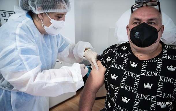 В Україну прибула остання партія китайської COVID-вакцини