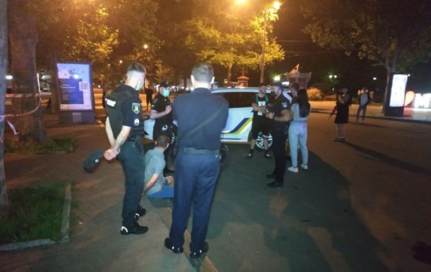 У Миколаєві сталася бійка зі стріляниною, є поранені - ЗМІ