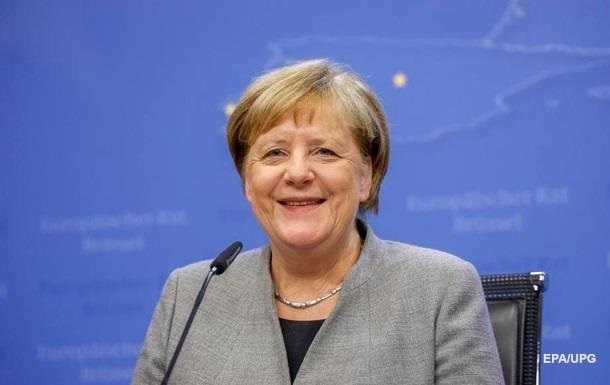 Меркель завершила COVID-вакцинацію