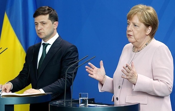 Меркель слідом за Путіним поговорила із Зеленським