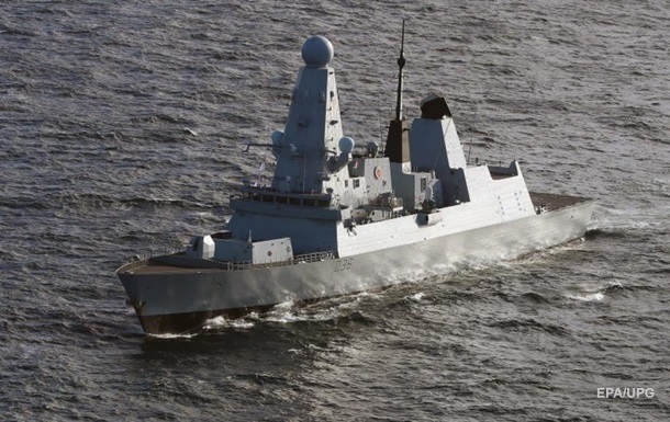 Британія назвала дезінформацією заяву РФ щодо британського корабля