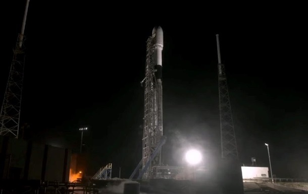 SpaceX за 10 секунд до старту відклала запуск супутників: названа причина