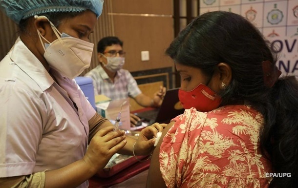 В Індії тисячі людей отримали фейкову вакцину