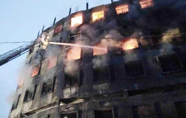Внаслідок пожежі на заводі у Бангладеш загинули троє людей - ЗМІ
