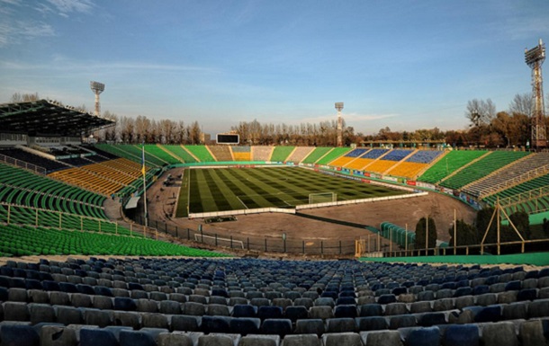 УАФ заборонила проводити матчі на стадіоні Україна