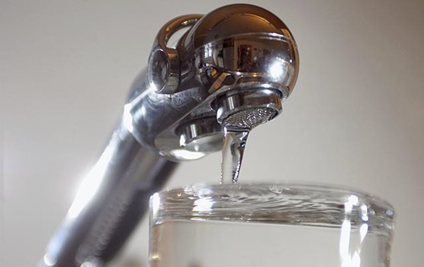 В  ЛНР  гострий дефіцит питної води
